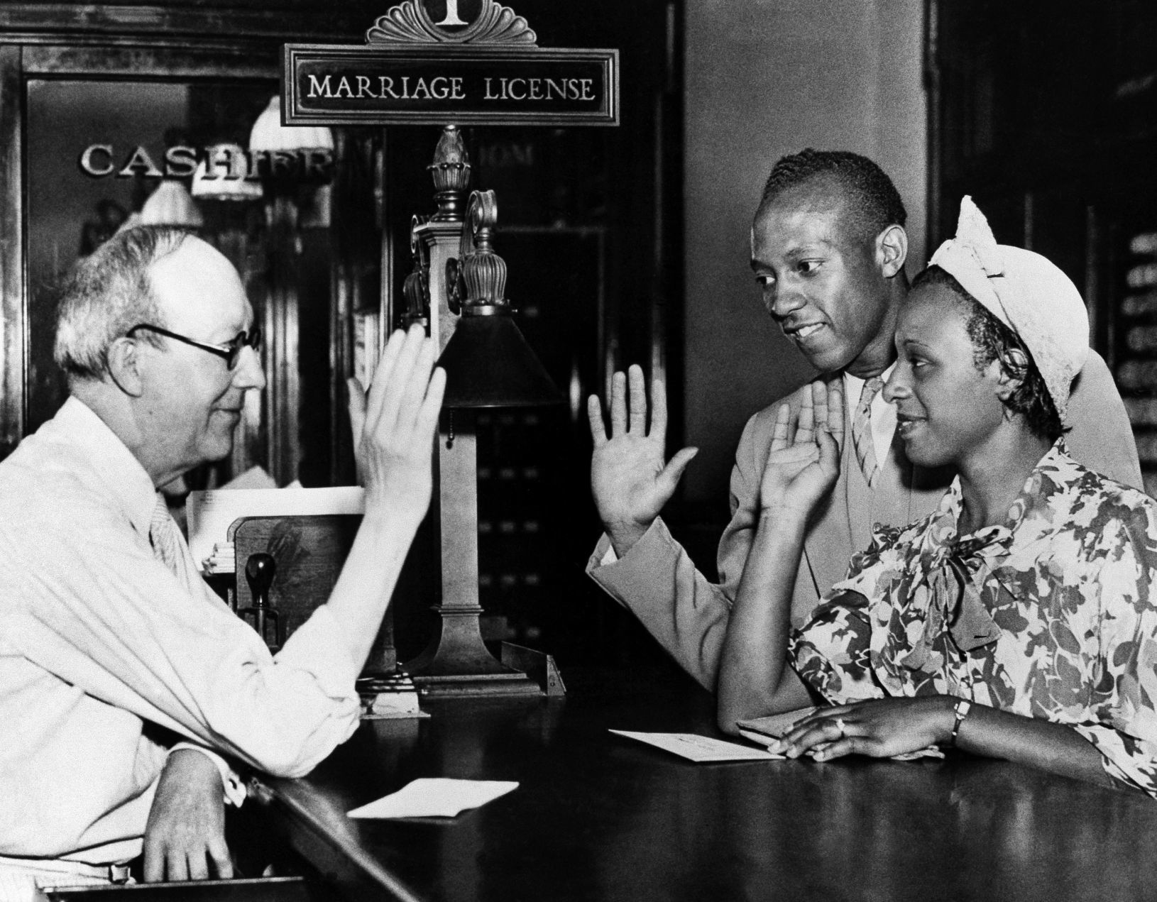 1935: Jesse Owens and Minnie Ruth Solomon